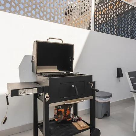 Designer Loft With Pool, With Gigantic Terrace And Private Parking & In The Centre Apartament Costa Adeje (Tenerife)