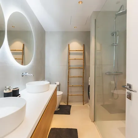 Apartman Designer Loft With Pool, With Gigantic Terrace And Private Parking & In The Centre Costa Adeje (Tenerife)