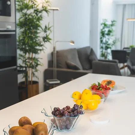 Designer Loft With Pool, With Gigantic Terrace And Private Parking & In The Centre Apartman